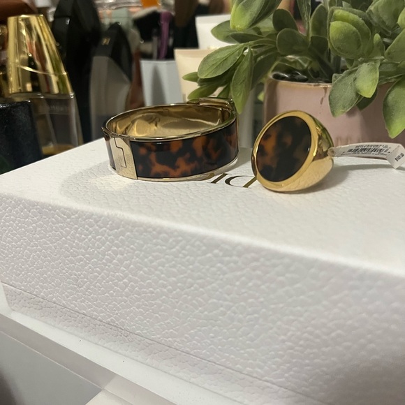 Michael Kors bracelet set - Picture 2 of 3